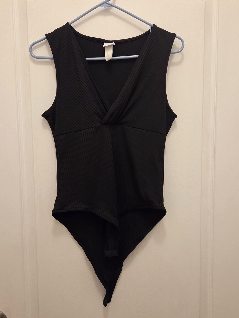H&M H & M BLACK RIBBED BODYSUIT Casual Dressy Top Sleeveless Tank Medium M